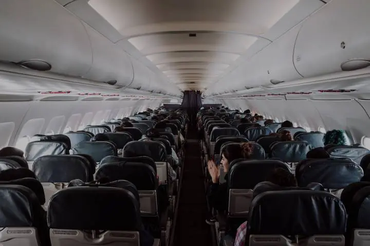 Cabine business classe d'un vol commercial
